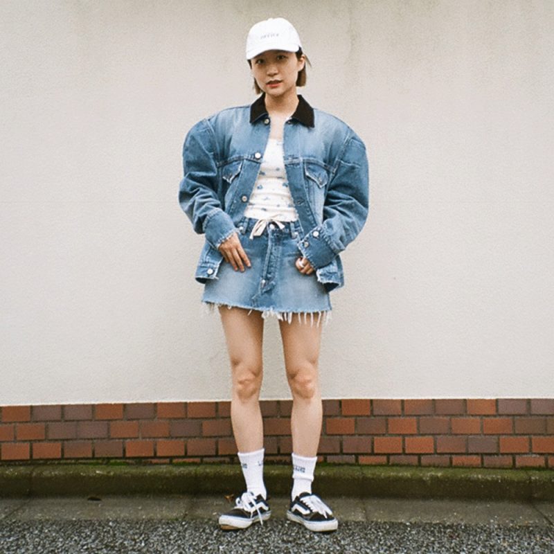 DAMAGE DENIM PUFF JACKET 63,800円 DAMAGE DENIM MINI SKIRT 33,000円 